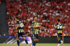 开云体育下载 -转会期拉齐奥调整名单以备欧冠，豪取连胜环节打磨，质疑声仍在，赛季目标并未改变的简单介绍